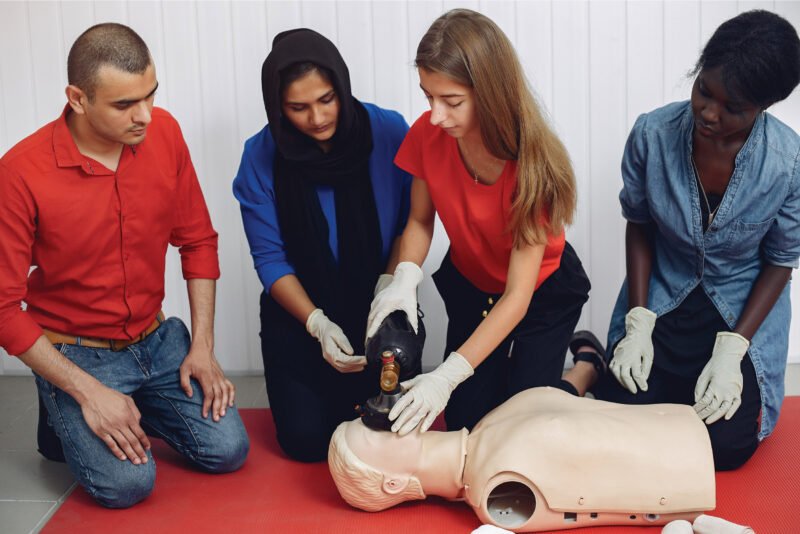 Emergency First Aid At Work - Image 3